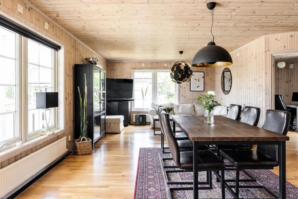Nice House Near Golf And Skiing Hestra Exterior photo